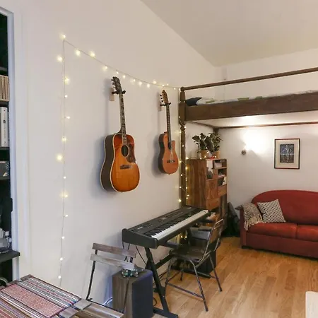 Superb Cosy Studio In The Marais Paris
