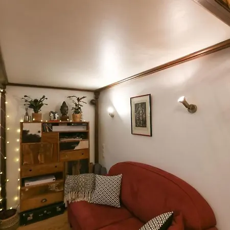 Superb Cosy Studio In The Marais